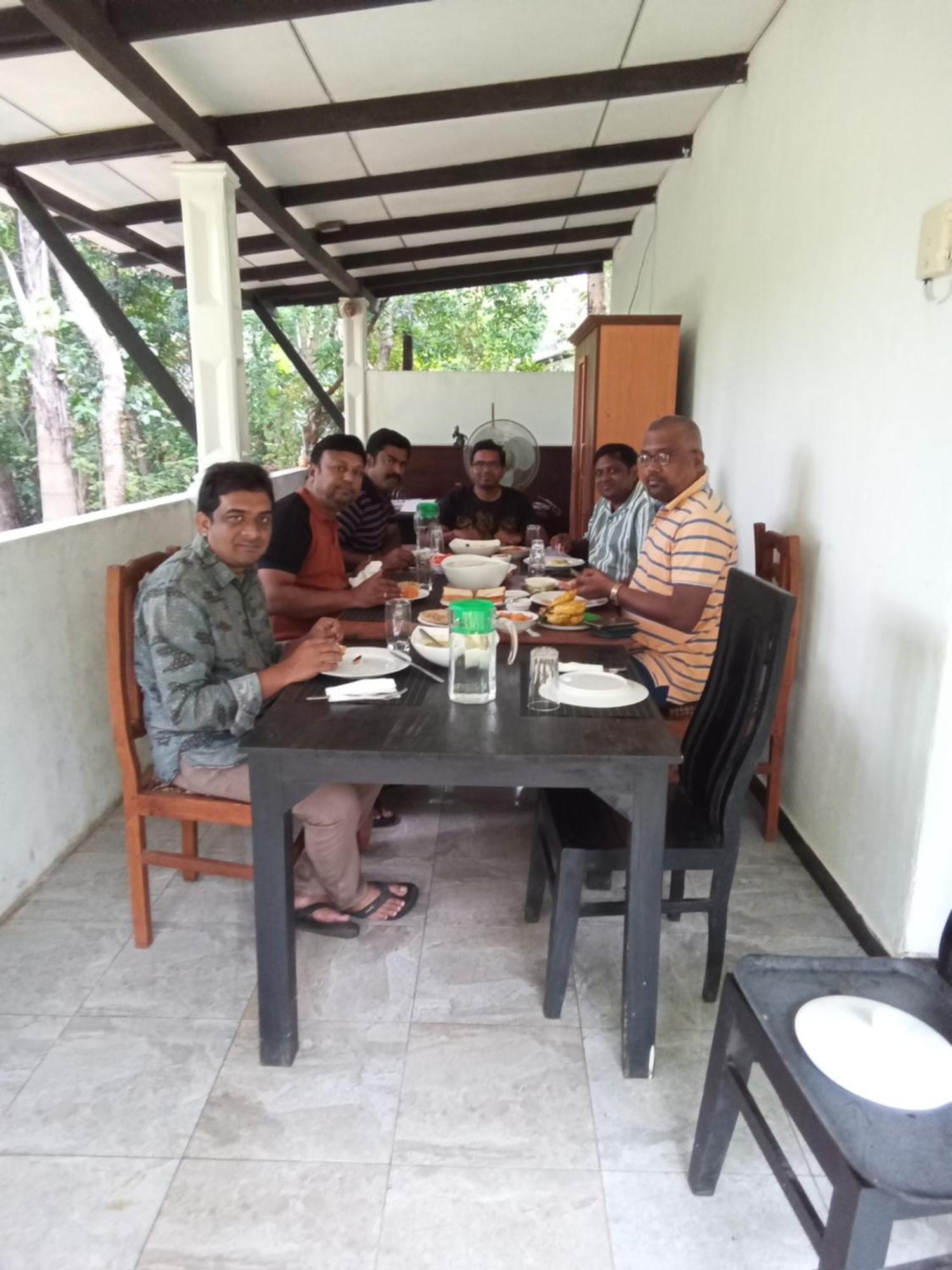 Amron Resort Sigiriya Ngoại thất bức ảnh