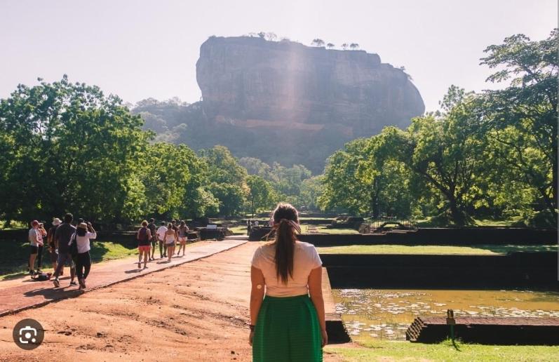 Amron Resort Sigiriya Ngoại thất bức ảnh