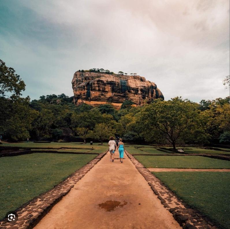 Amron Resort Sigiriya Ngoại thất bức ảnh