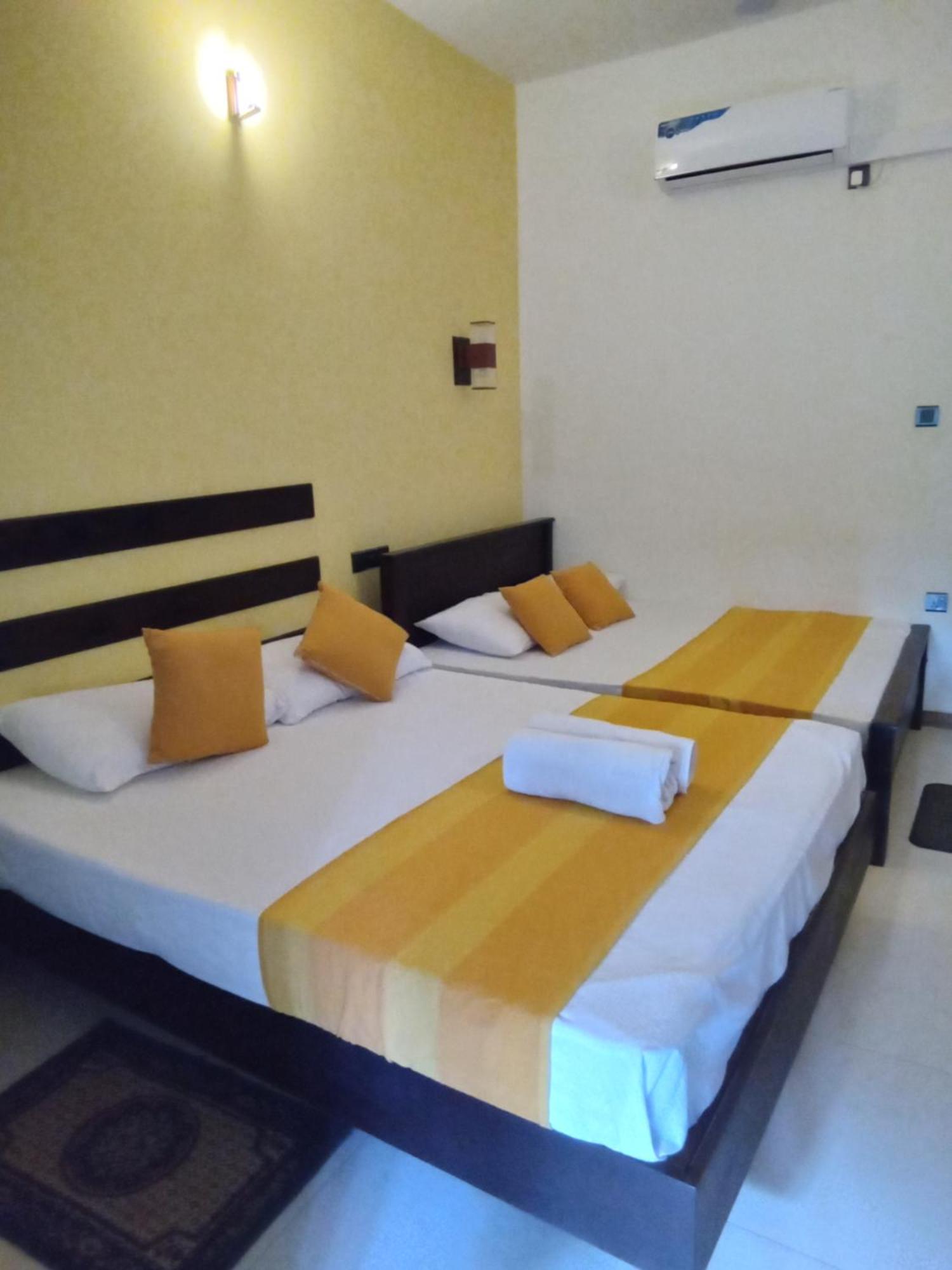 Amron Resort Sigiriya Phòng bức ảnh